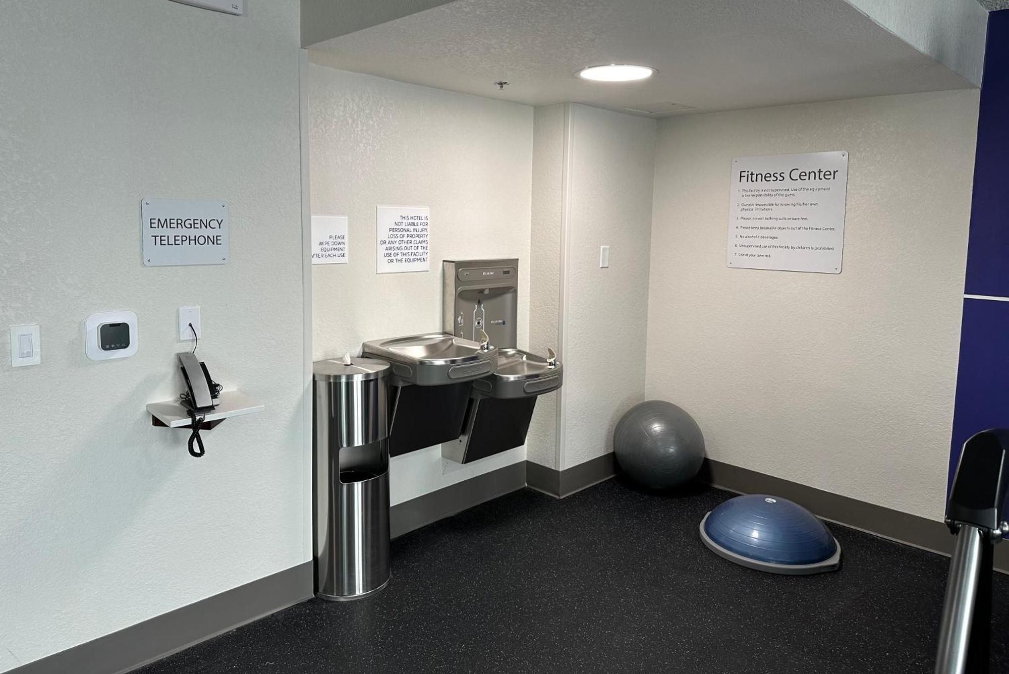 Holiday Inn Express & Suites Eden Prairie - Minneapolis By Ihg Экстерьер фото