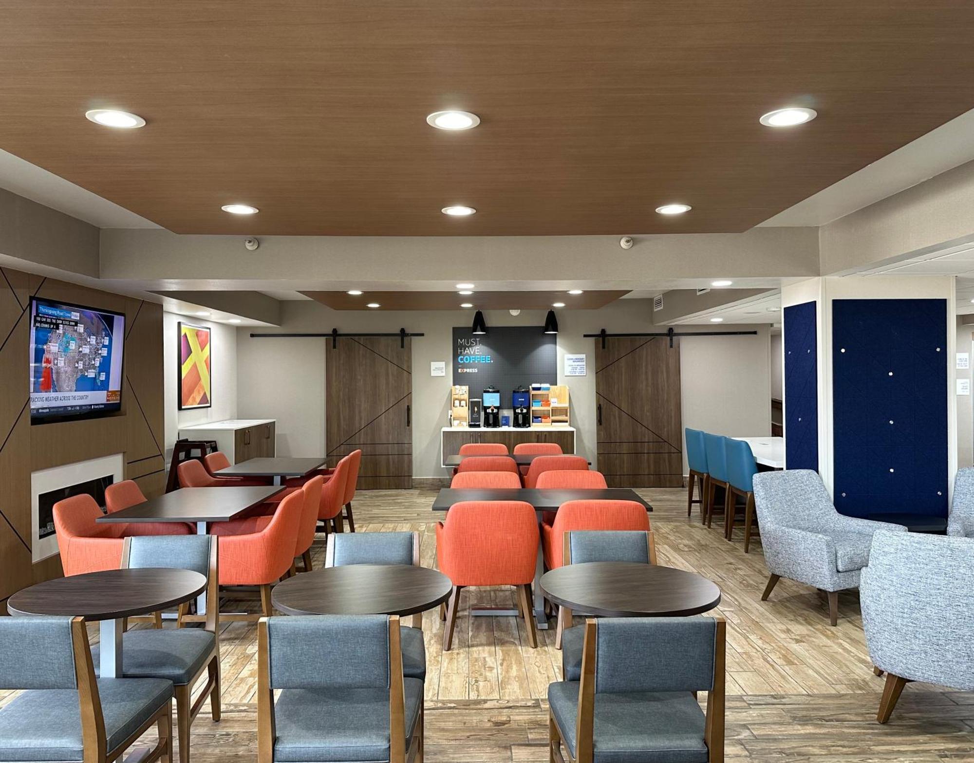Holiday Inn Express & Suites Eden Prairie - Minneapolis By Ihg Экстерьер фото