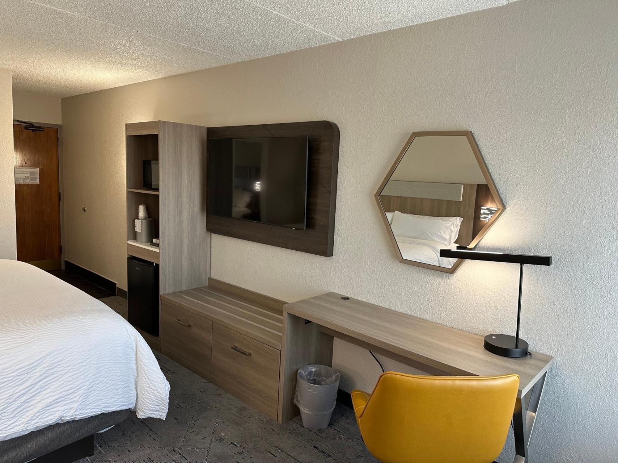 Holiday Inn Express & Suites Eden Prairie - Minneapolis By Ihg Экстерьер фото
