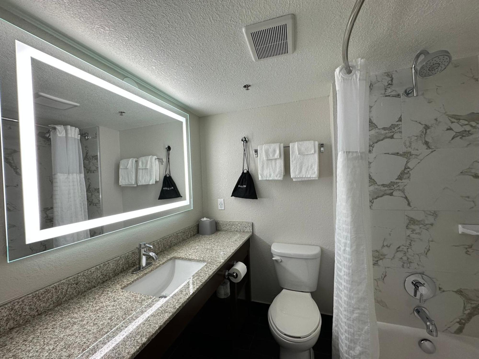 Holiday Inn Express & Suites Eden Prairie - Minneapolis By Ihg Экстерьер фото