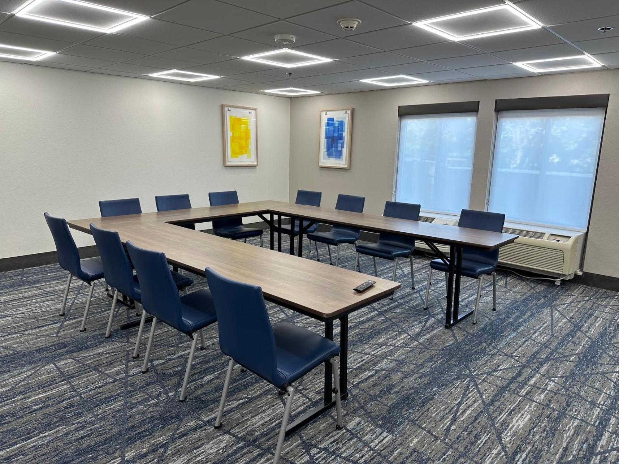 Holiday Inn Express & Suites Eden Prairie - Minneapolis By Ihg Экстерьер фото