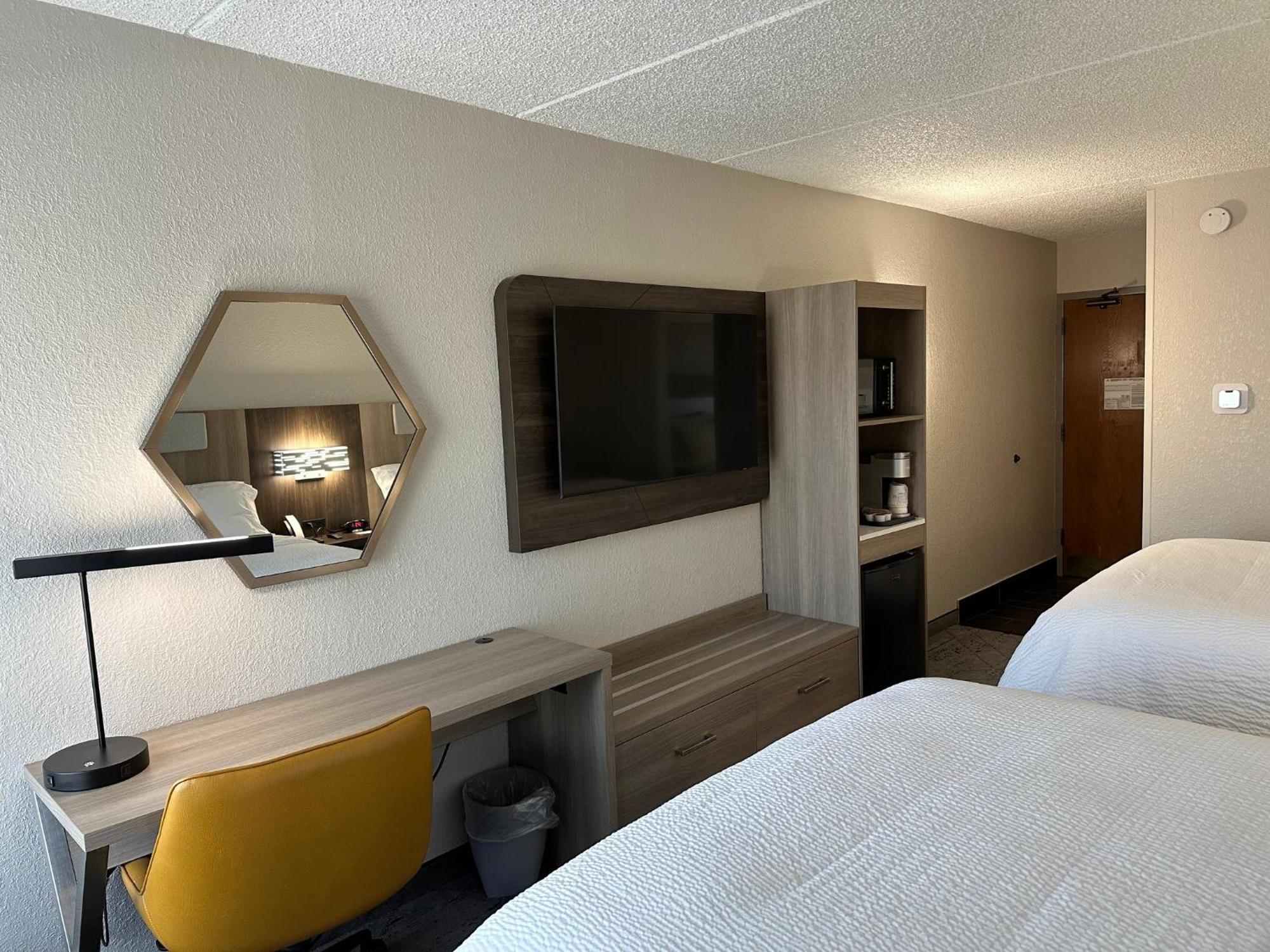 Holiday Inn Express & Suites Eden Prairie - Minneapolis By Ihg Экстерьер фото